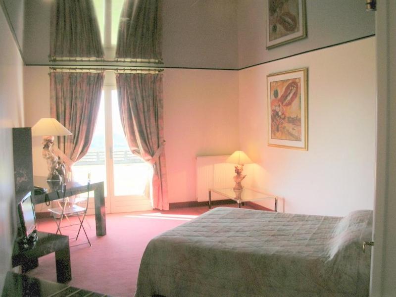 Crispol Hotel Saint-Pere  Exterior photo